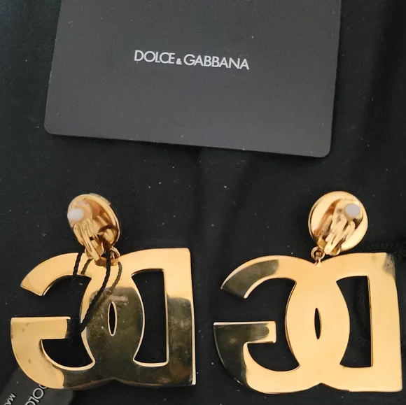 AUTHENTIC DOLCE & GABBANA OVERSIZED DG CLIP ON EARRINGS NEW - Picture 3 of 15